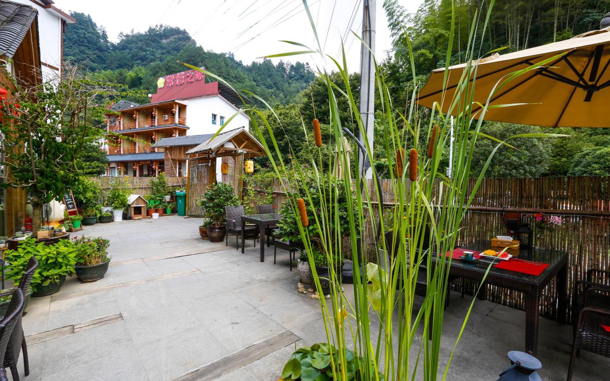 Easy Stay Bajie Hotel  Zhangjiajie Zewnętrze zdjęcie